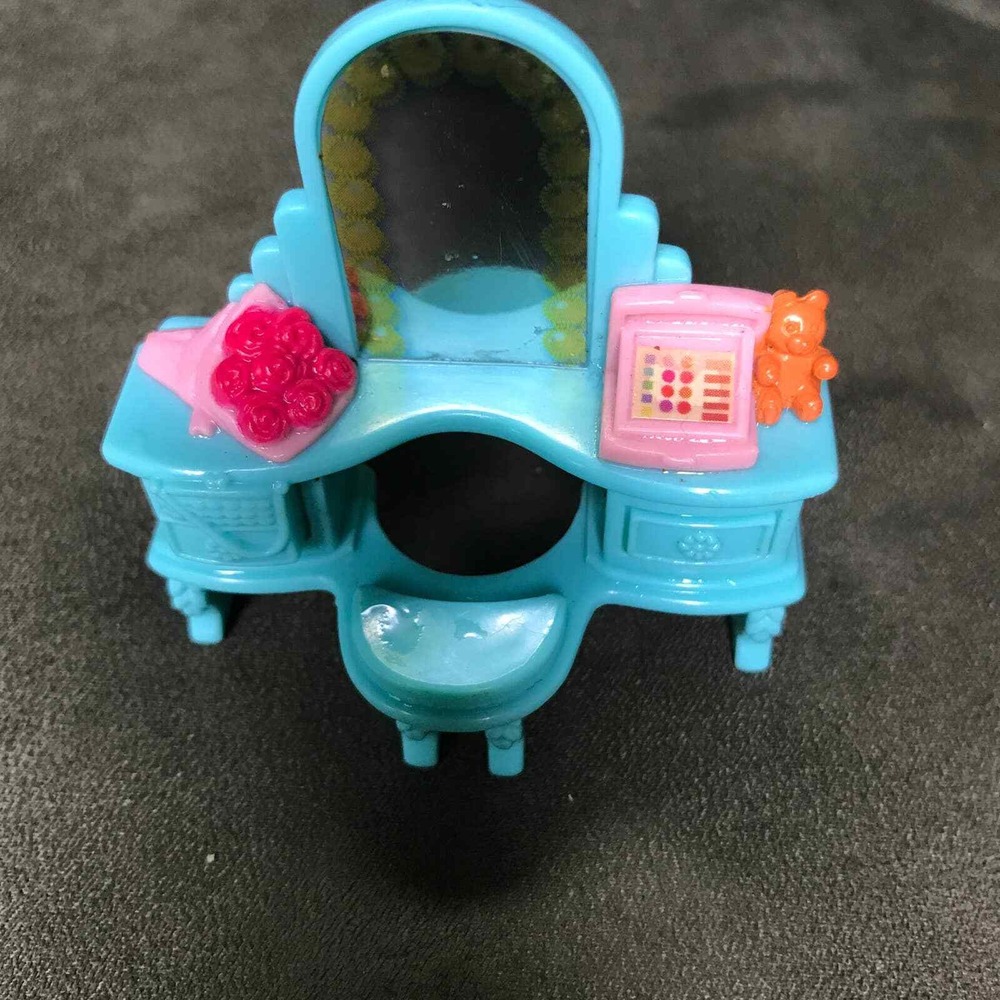 Fisher Price Blue Vanity Roses‎